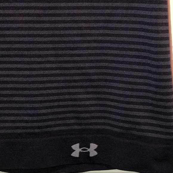 Under Armour Women’s Black and Gray Striped Racerback Tank Size Small - Picture 3 of 6